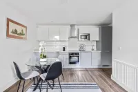 Luxurious 2 Bedroom Apartment with Free Parking in Chelmsford City Centre Hotels in Chelmsford