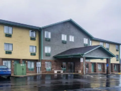 Quality Inn Hotels in Streetsboro