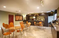 Best Western Zachary Inn - Bữa sáng