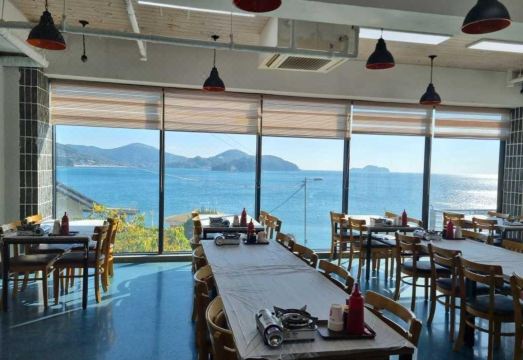 마레포스펜션 실내 스파