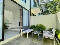 De Residence Pangandaran by Mabano Estates Отели в г. Пангандаран