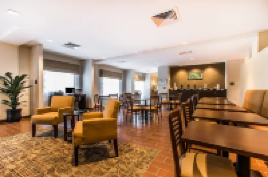 컴포트 스위트 보시에 시티