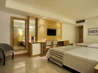 Royal Rio Palace Hotel Hotels near Comuna