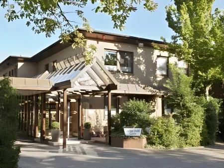 Friesen Hotel Отели в г. Йевер