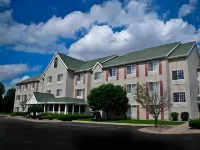 Country Inn & Suites by Radisson, Clinton, IA Hotels near Felix Adler Children's Discovery Center