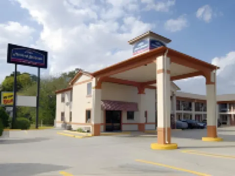 Howard Johnson by Wyndham Houston Heights/Downtown Hotels near Beer Can House