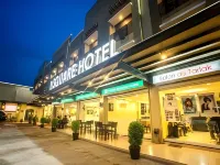 L Square Hotel Các khách sạn ở Tarlac