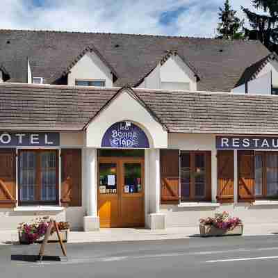 La Bonne Etape Hotel Exterior