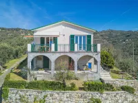 Sorvegallo Hotel in zona Punta Baffe - Punta Moneglia - Val Petronio