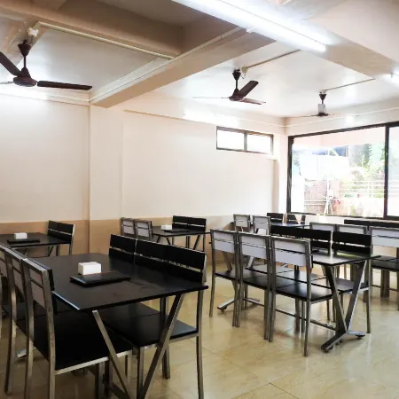 Hotel Madhuban