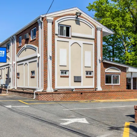 Americas Best Value Inn Avenel Woodbridge