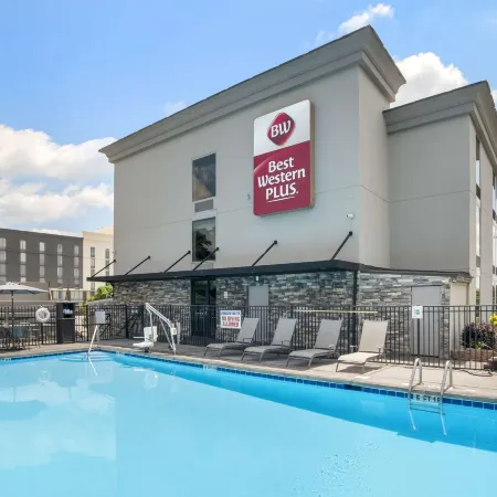 Best Western Plus Greenville I-385 Inn Suites