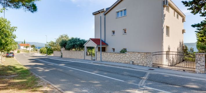 Relax Hotels in Jasenice