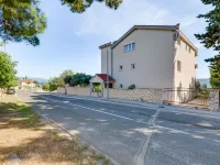 Relax Hotels in Jasenice