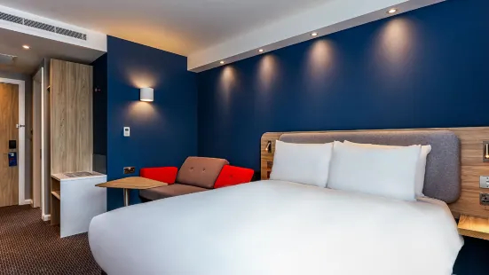 Holiday Inn Express Paris - Poissy