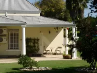 Villa Beryl Guesthouse - parking