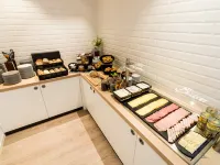 Holiday Inn - the niu, DAIRY HAARLEM by IHG - breakfast