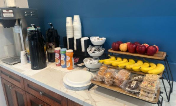 Super 8 by Wyndham Oceanside Downtown