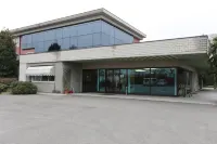 Art & Hotel Treviolo Hotels near Traghetto di Leonardo a Imbersago