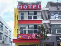 SUPER OYO 89583 Grove Hotel Hotels near Aisha Kidz Planet (Ecohill)