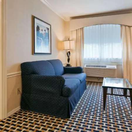 Best Western Premier Plaza Hotel and Conference Center