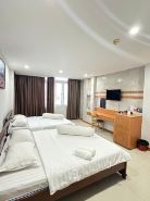 Rich Hotel