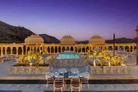Turban Roopgarh Resort and Spa, Udaipur Отели в г. Удайпур