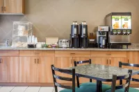 Super 8 by Wyndham Dauphin Hotels in Dauphin