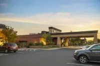 Best Western Plus St. Paul North/Shoreview - parking