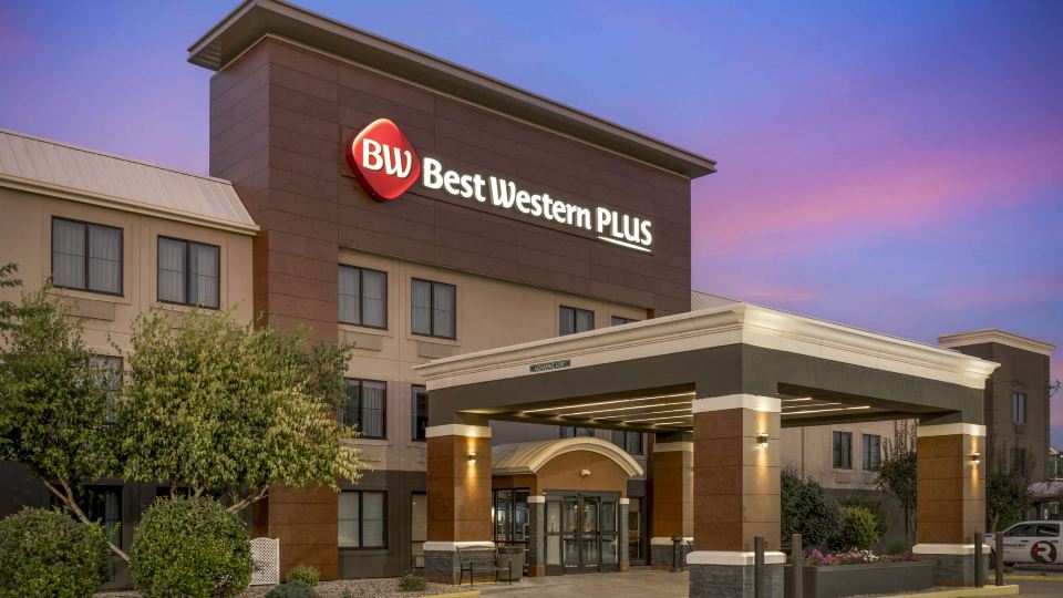 Best Western Plus Lafayette Hotel University Area