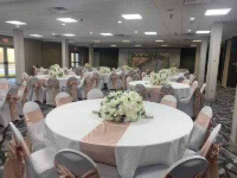 Holiday Inn Express & Suites PITTSBURGH WEST MIFFLIN by IHG Hotels in West Mifflin