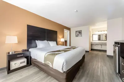 Quality Inn & Suites Vandalia Near I-70 and Hwy 51