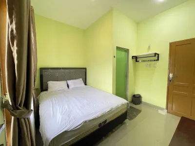 Pudan Residence Parapat by Helocus Hotels near Taman Simatahuting Indah "TAMSIMAH"