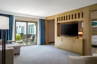 Delta Hotels Ontario Airport Hotels near American Airlines