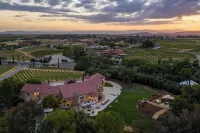 Wilson Creek Manor by AvantStay Sleeps 10 Amazing Estate w Pool Game Room 윌슨 크릭 와이너리 주변 호텔