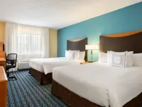 Fairfield Inn & Suites Toledo Maumee Hotels in Maumee