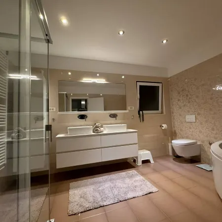 Apartments Raffaello 3-Bedroom Apartment with Shared Pool