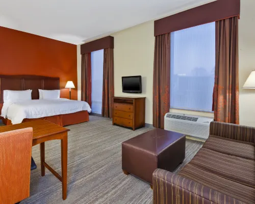 埃克莫爾東海岸希爾頓歡朋套房酒店 北安普敦縣酒店