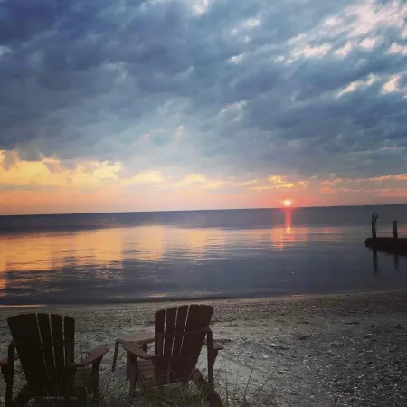 Cottage on the Bay