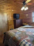 Great Outdoors Cabin - Screened Porch. 10 Min to Branson-10 Min to SDC
