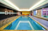 Tru by Hilton Pigeon Forge - Swimmingpools