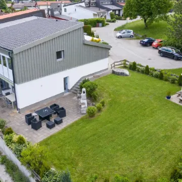 Exclusive vacation home with conservatory, sauna and wallbox