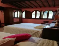 Beautiful rustic villa in Tuscany in Monteriggioni, between Siena and Florence.