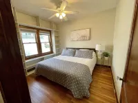 Cozy Double King Suite Bungalow Hotels in Great Bend