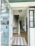 Cozy cottage 3 blocks to beach