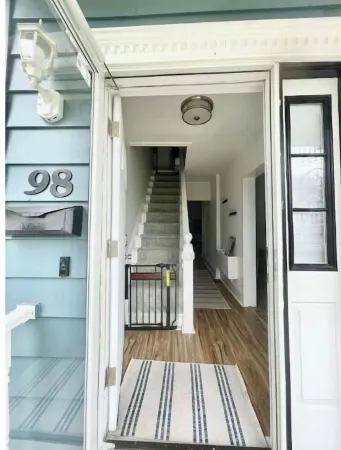 Cozy cottage 3 blocks to beach Отели рядом с достопримечательностью «Long Branch Beach»