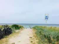 Zingst, apartment Strandidyll under thatch, maisonette, directly on the beach Hotel a Zingst