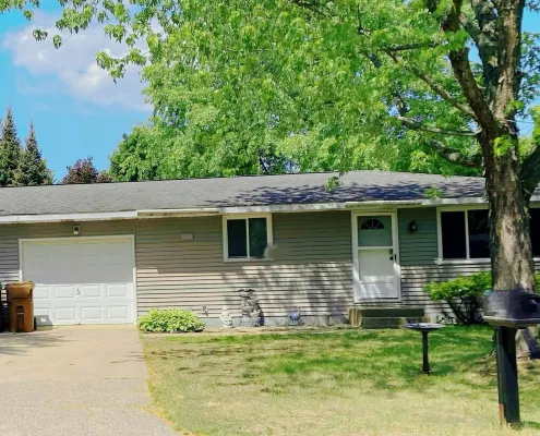 Fantastic Oasis Home in Stevens Point with fully enclosed fence for backyard!