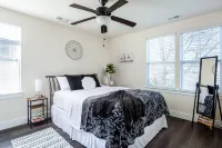 The Ol' Cottage @ Davidson Hotels in Davidson