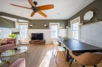 Magnificent 5BR/2BA Near Casinos